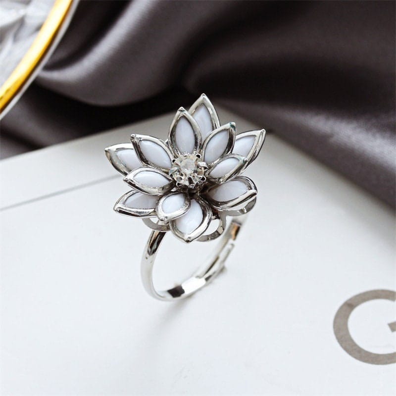 Snow Lotus Flower Ladies Ring Gift For Her Minimalist Jewelry - 313etcetera404