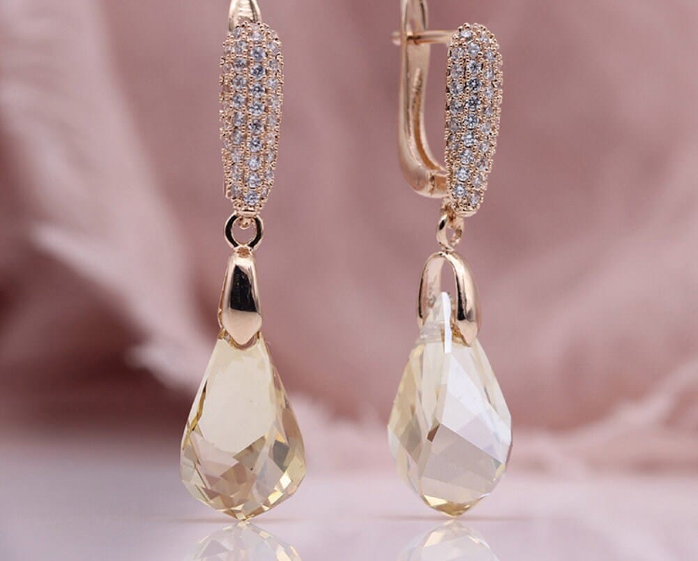 Blush Champagne Dangle Austrian Crystal Earrings Bridesmaids Weddings - 313etcetera404